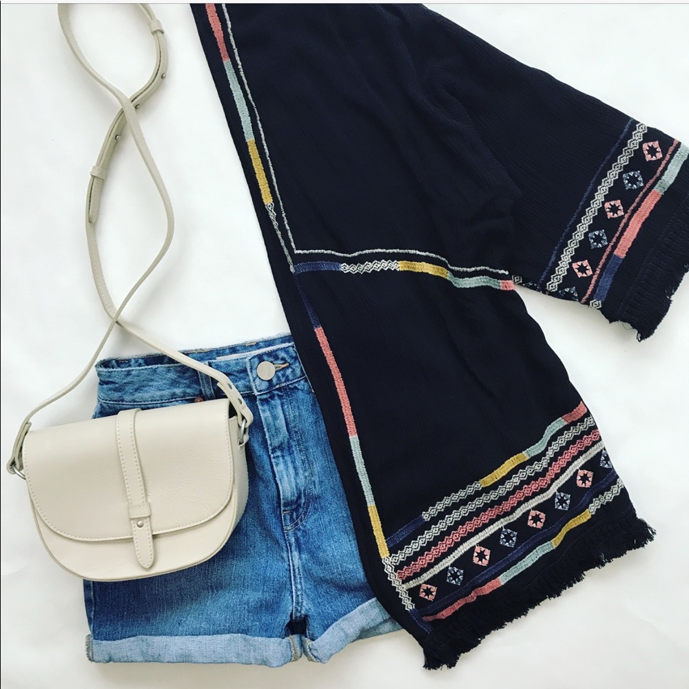 NWOT Embroidered Boho Kimono